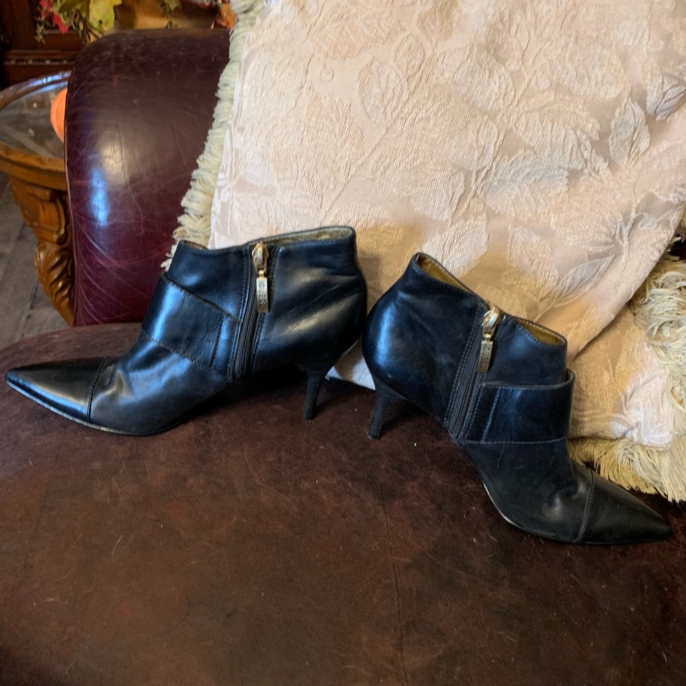 Guess booties - Picture 4 of 4